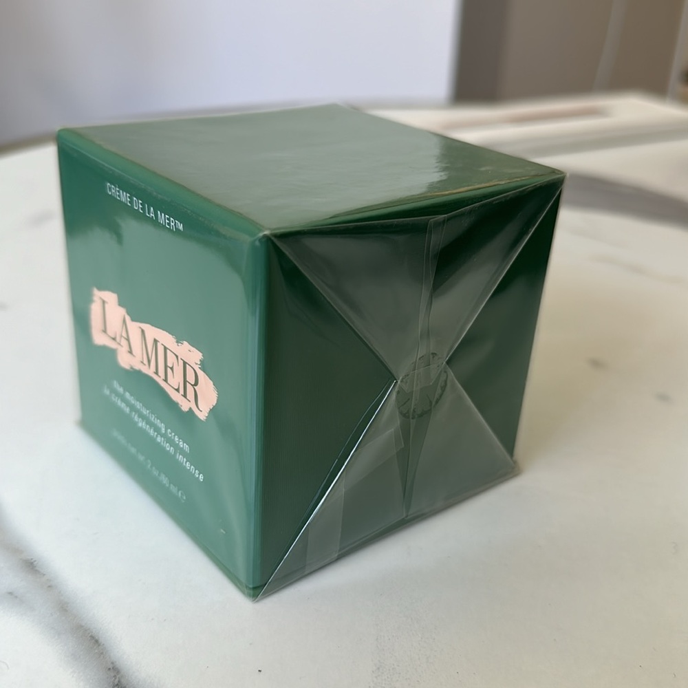 LA MER moisturizing - Picture 2 of 2